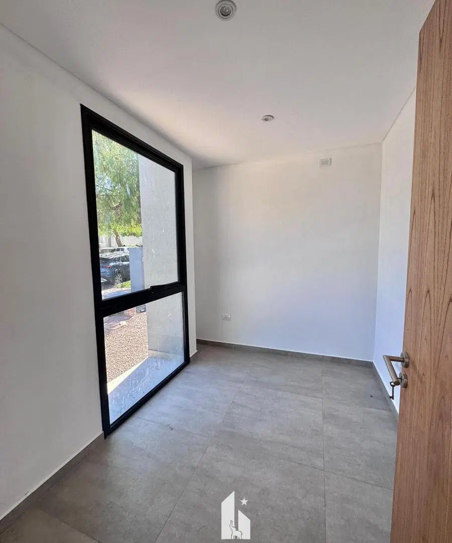 OPENHOUSE vende fabulosa casa a estrenar en Barrio Dalvian 2