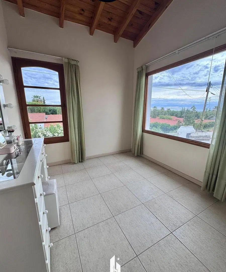 OPENHOUSE vende hermosa casa en Barrio Dalvian 2