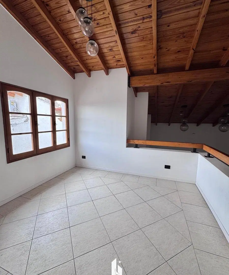 OPENHOUSE vende hermosa casa en Barrio Dalvian 5