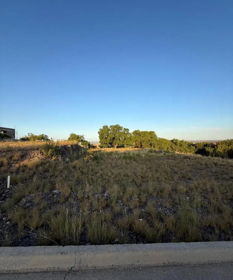 OPENHOUSE vende magnifico lote en Barrio Privado Dalvian – Zona Los Balcones 5