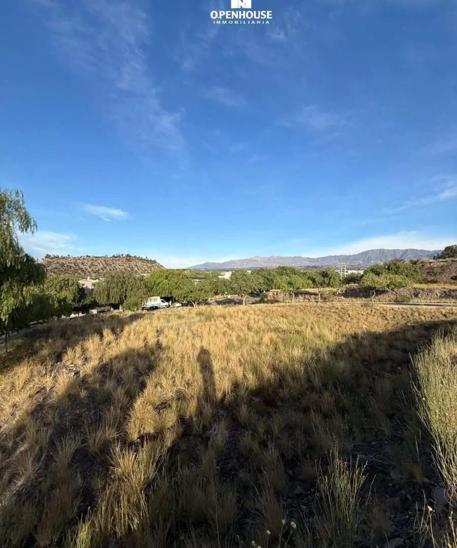 OPENHOUSE vende magnifico lote en Barrio Privado Dalvian – Zona Los Balcones 8
