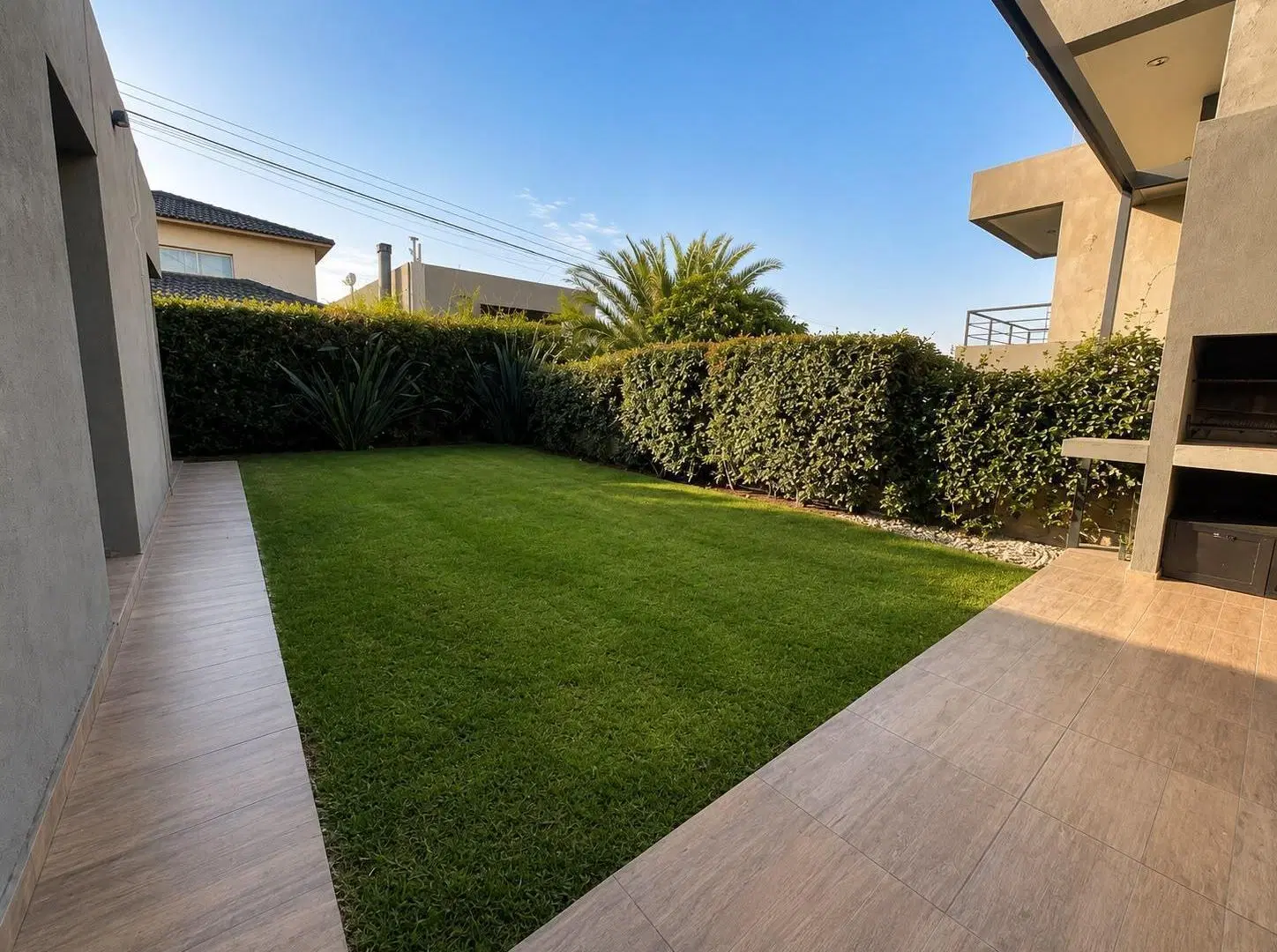 OPENHOUSE inmobiliaria VENDE hermosa casa moderna, ubicada en el barrio Dalvian. 8