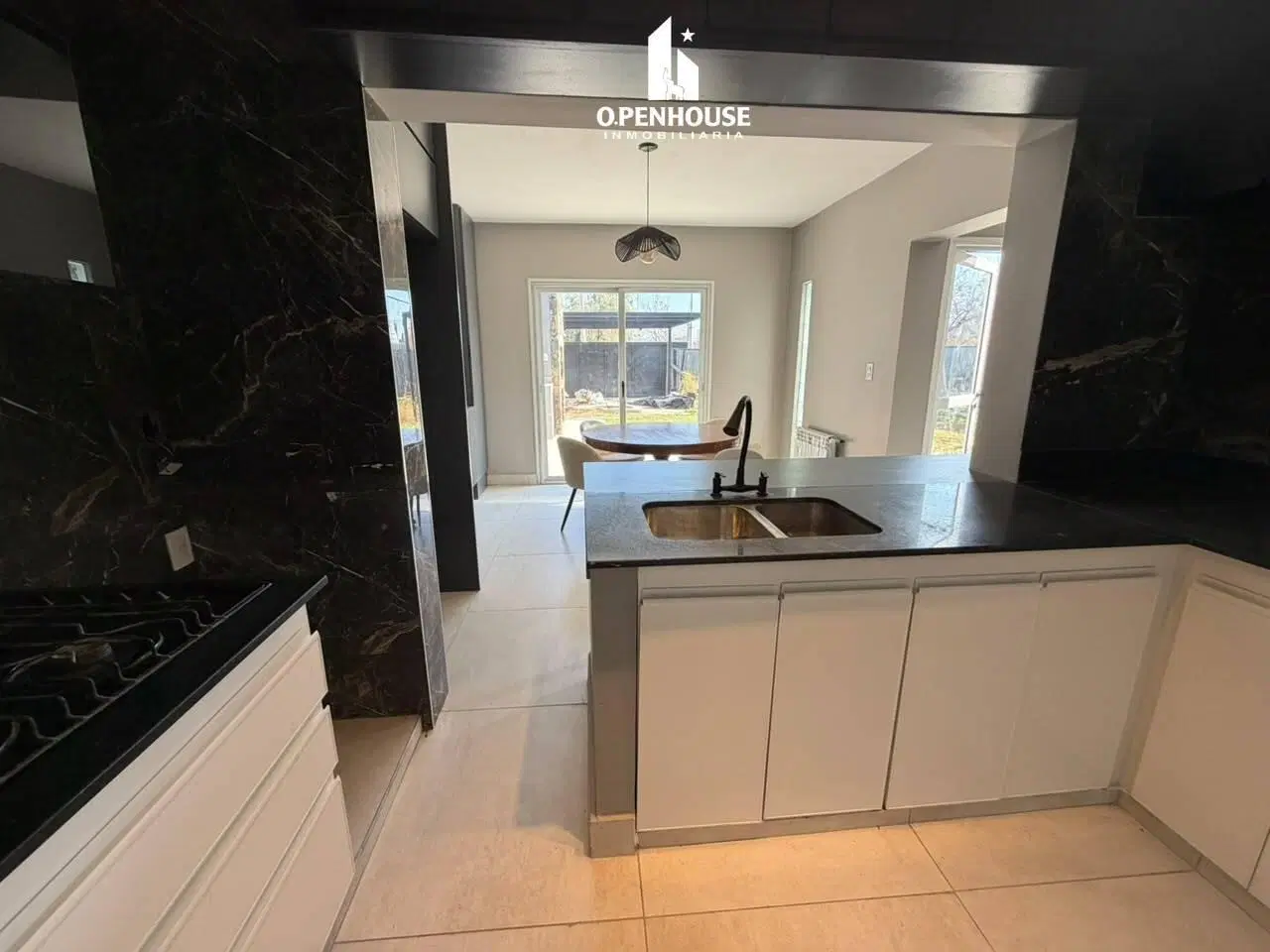 OPENHOUSE Group vende moderna casa en Bº Lomas de Terrada 3