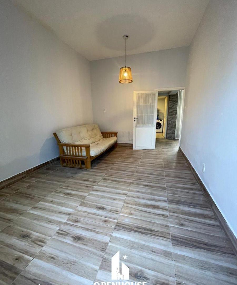Foto de OPENHOUSE alquila casa en calle Granaderos de Ciudad, imagen 1