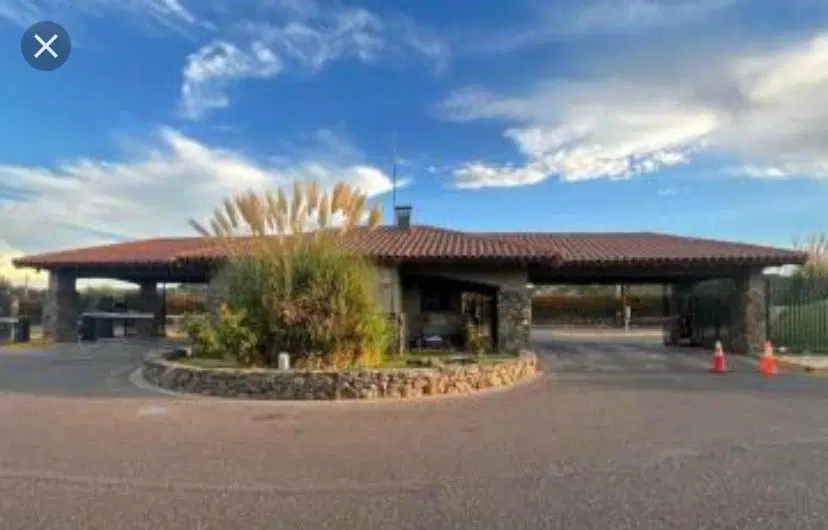 OPENHOUSE vende fabulosa casa en Barrio Rincon de Araoz,Lujan de Cuyo. 4