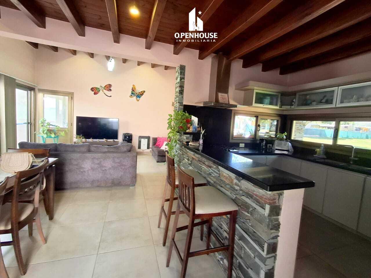 Foto de OPENHOUSE vende hermosa casa barrio en privado Guaymallén., imagen 3