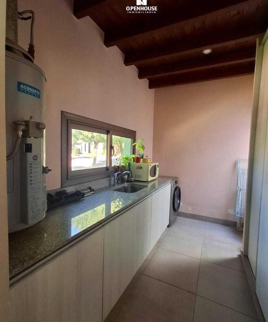 Foto de OPENHOUSE vende hermosa casa barrio en privado Guaymallén., imagen 4