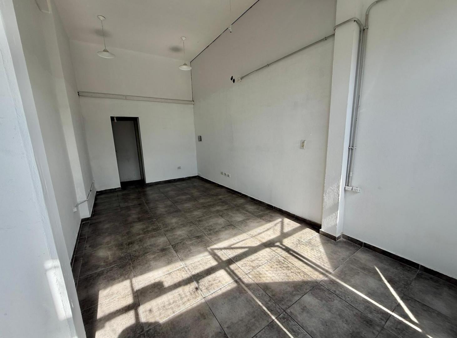 Foto de OPENHOUSE alquila excelente local comercial, imagen 1