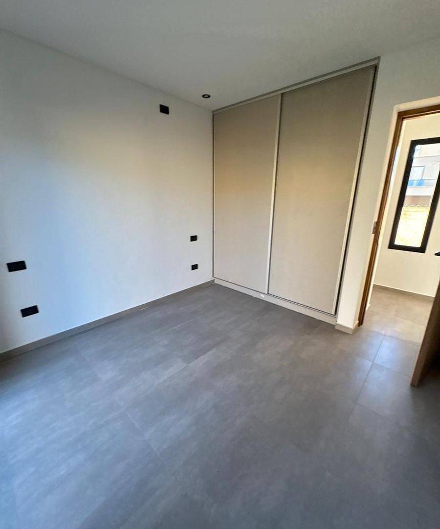 Foto de OPENHOUSE vende excelente casa a estrenar en Bº Estancia Bulnes, imagen 4