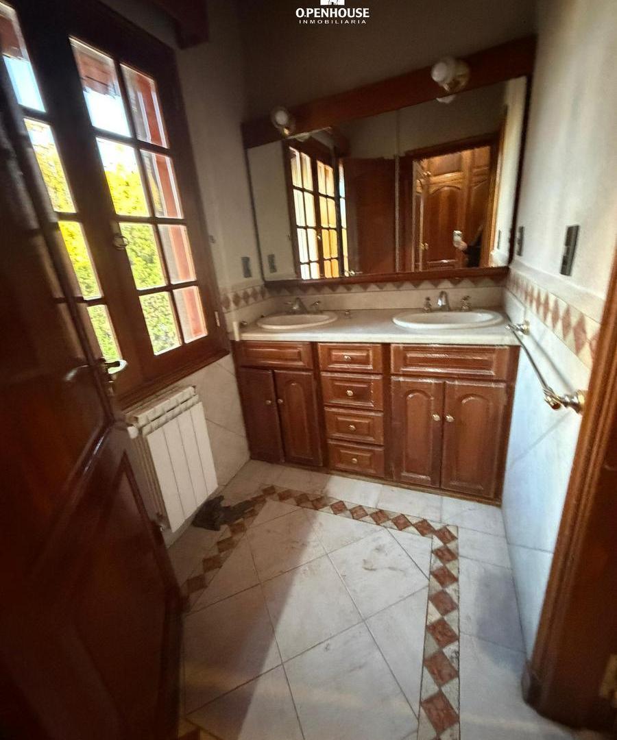 Foto de OPENHOUSE vende imponente casa en Barrio Dalvian, imagen 4