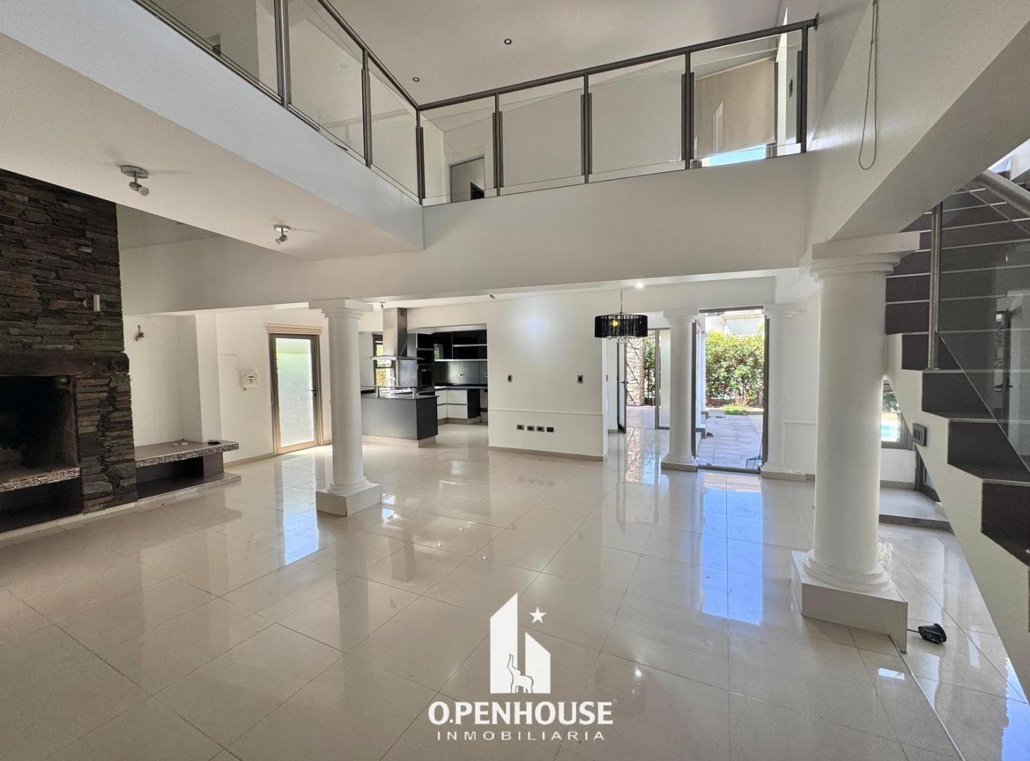 Foto de OPENHOUSE vende magnífica casa en el exclusivo Barrio Dalvian, imagen 1