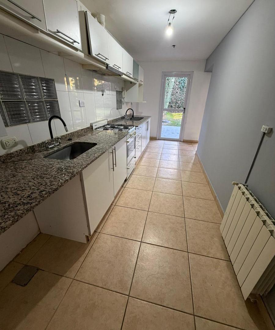 Foto de OPENHOUSE vende hermosa casa en prestigioso Barrio Dalvian, imagen 2