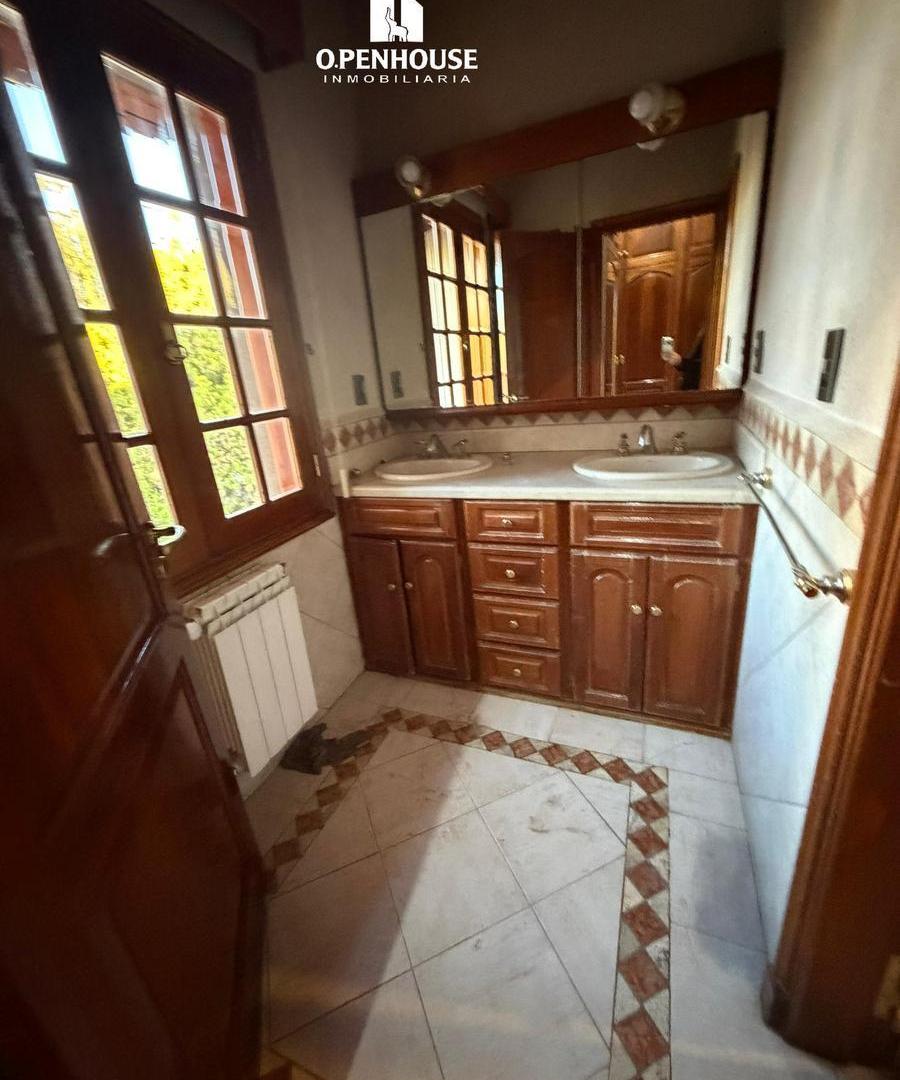 Foto de OPENHOUSE GROUP ALQUILA EXCELENTE Y PRECIOSA CASA EN BARRIO DALVIAN, imagen 3