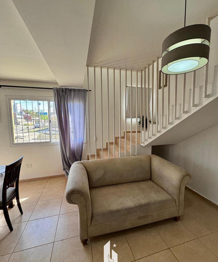 Foto de OPENHOUSE vende hermoso duplex frente al prestigioso Barrio Dalvian, imagen 1