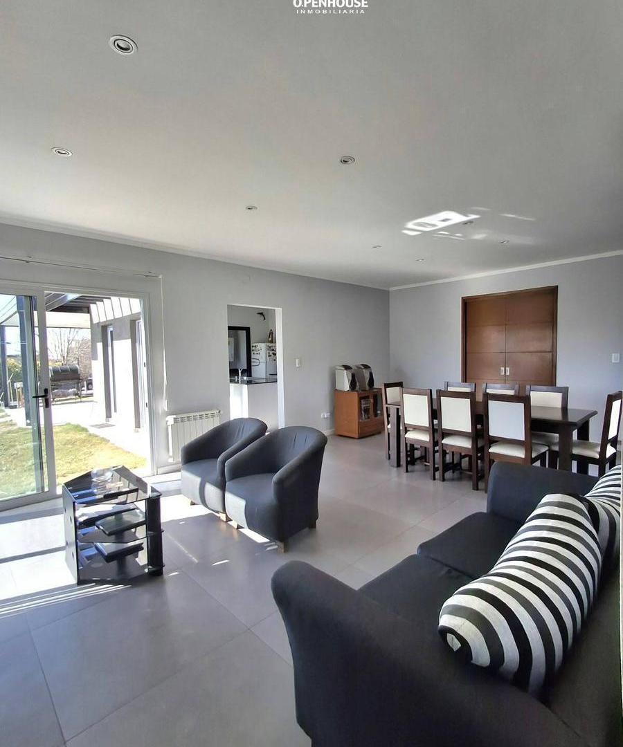 Foto de OPENHOUSE INMOBILIARIA vende propiedad barrio privado La Bastilla El, imagen 2