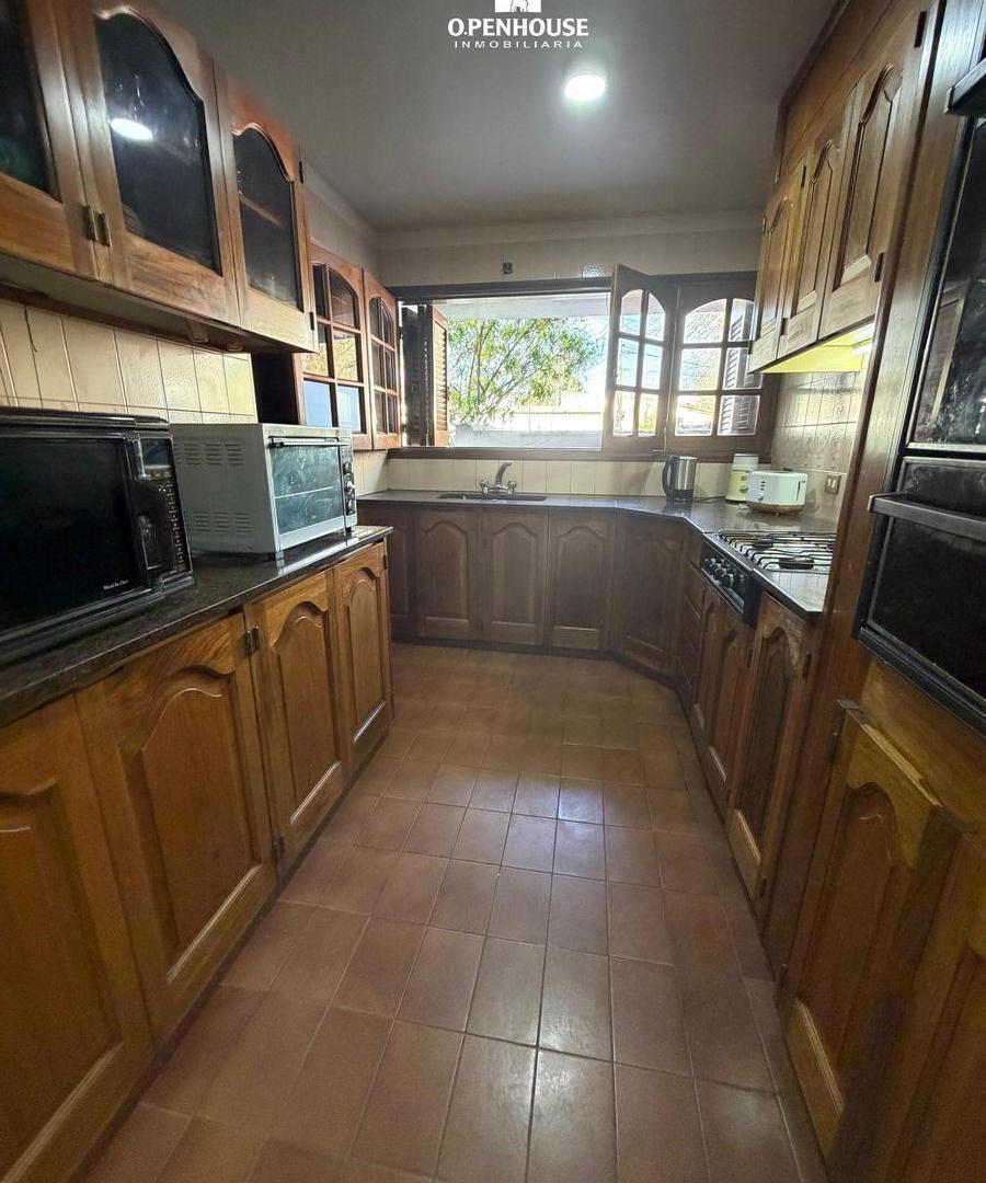 Foto de OPENHOUSE alquila hermosa casa en pleno corazon de la Quinta Sección., imagen 2