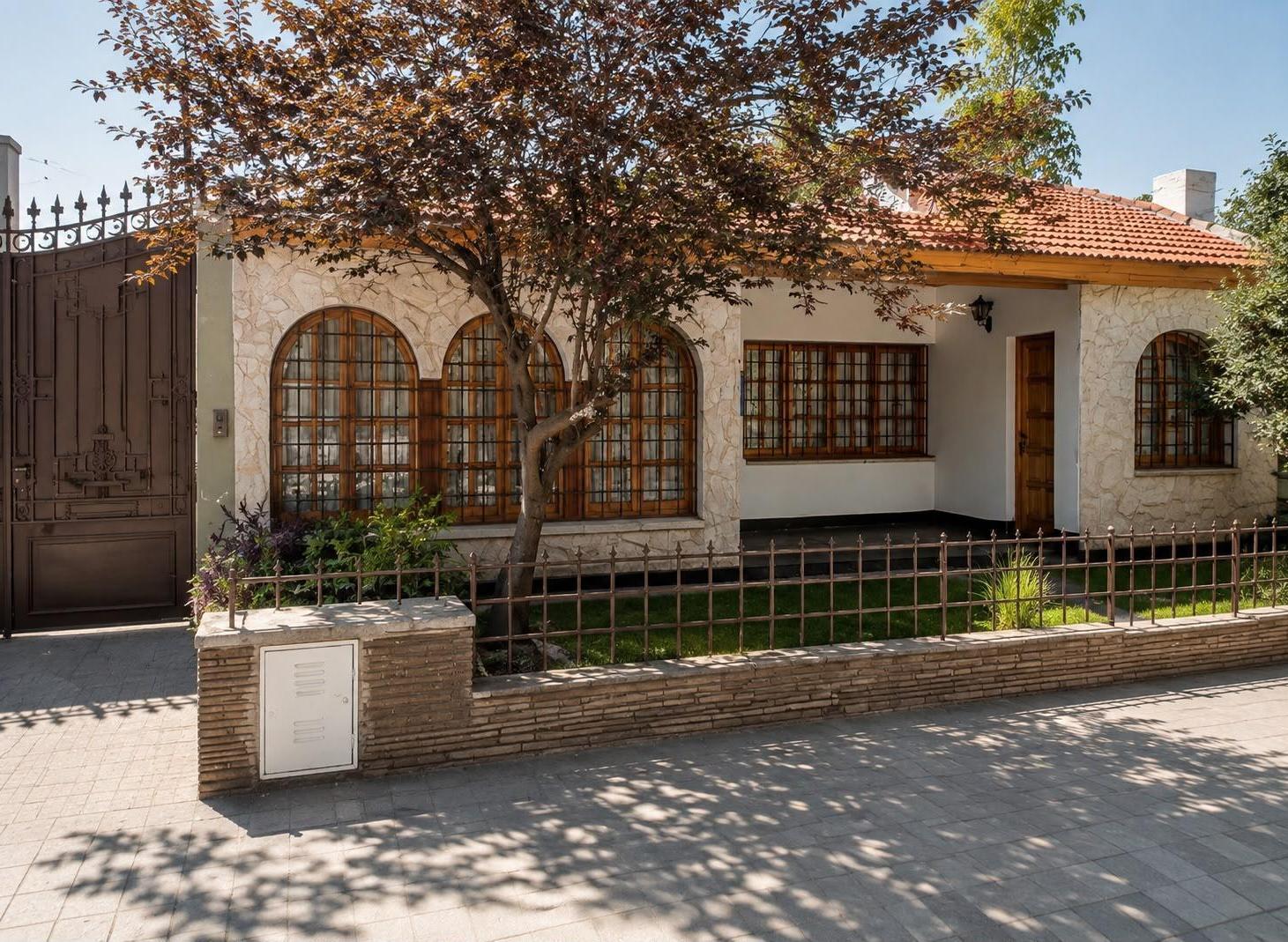 Foto de OPENHOUSE vende exclusiva casa en la 6ta Sección, imagen 1
