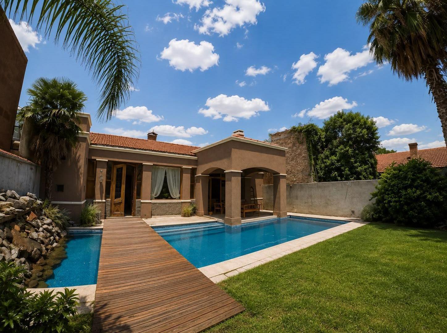 Foto de OPENHOUSE vende exclusiva casa en la 6ta Sección, imagen 2