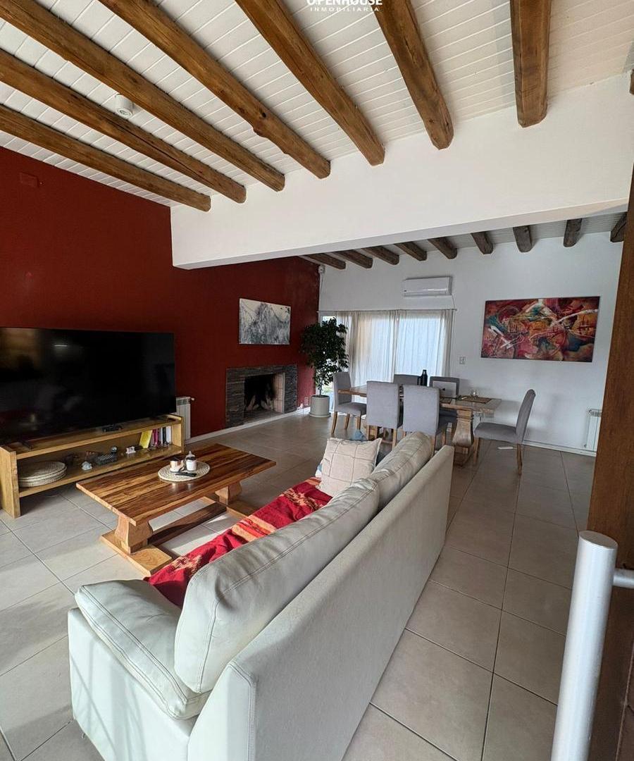 Foto de OPENHOUSE vende casa en planta baja en Barrio Lomas de Terrada., imagen 3