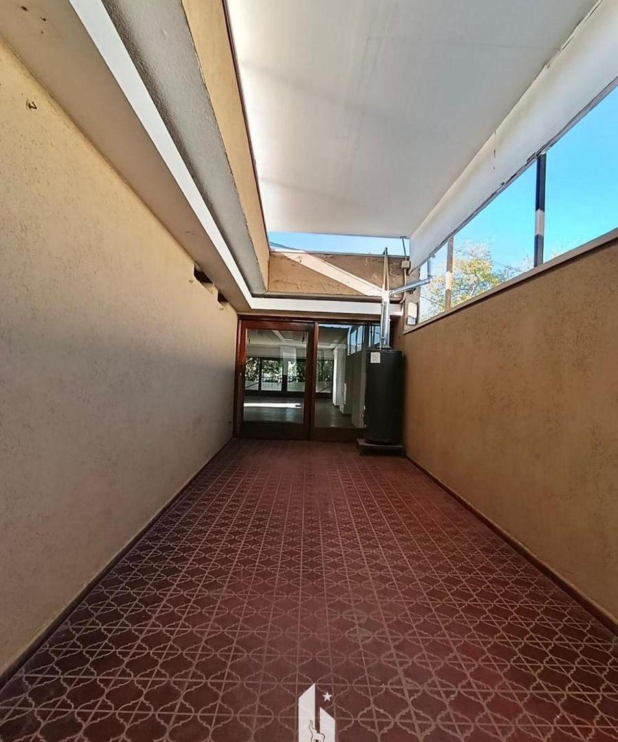 Foto de OPENHOUSE vende VIVIENDA LOCAL COMERCIAL DEPÓSITO OFICINAS en Guaymallén, imagen 4