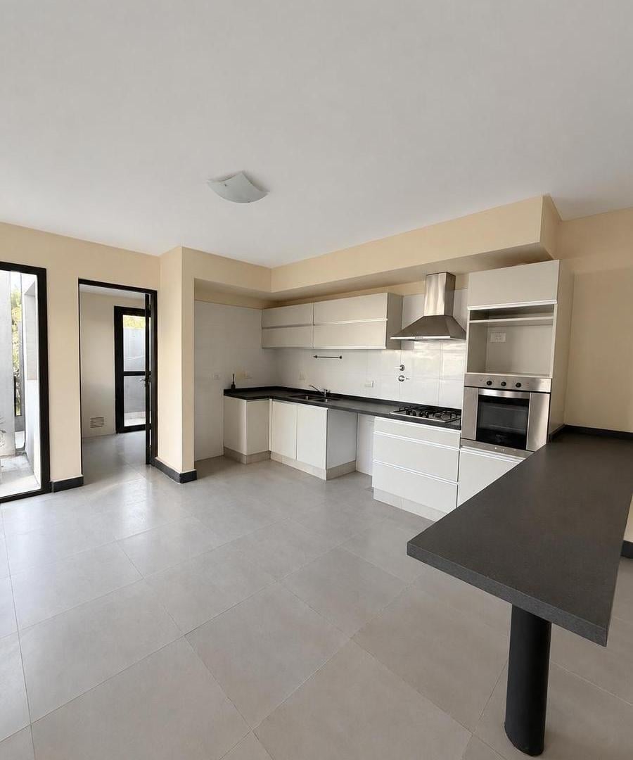 Foto de OPENHOUSE vende excelente casa en Barrio Dalvian, imagen 3