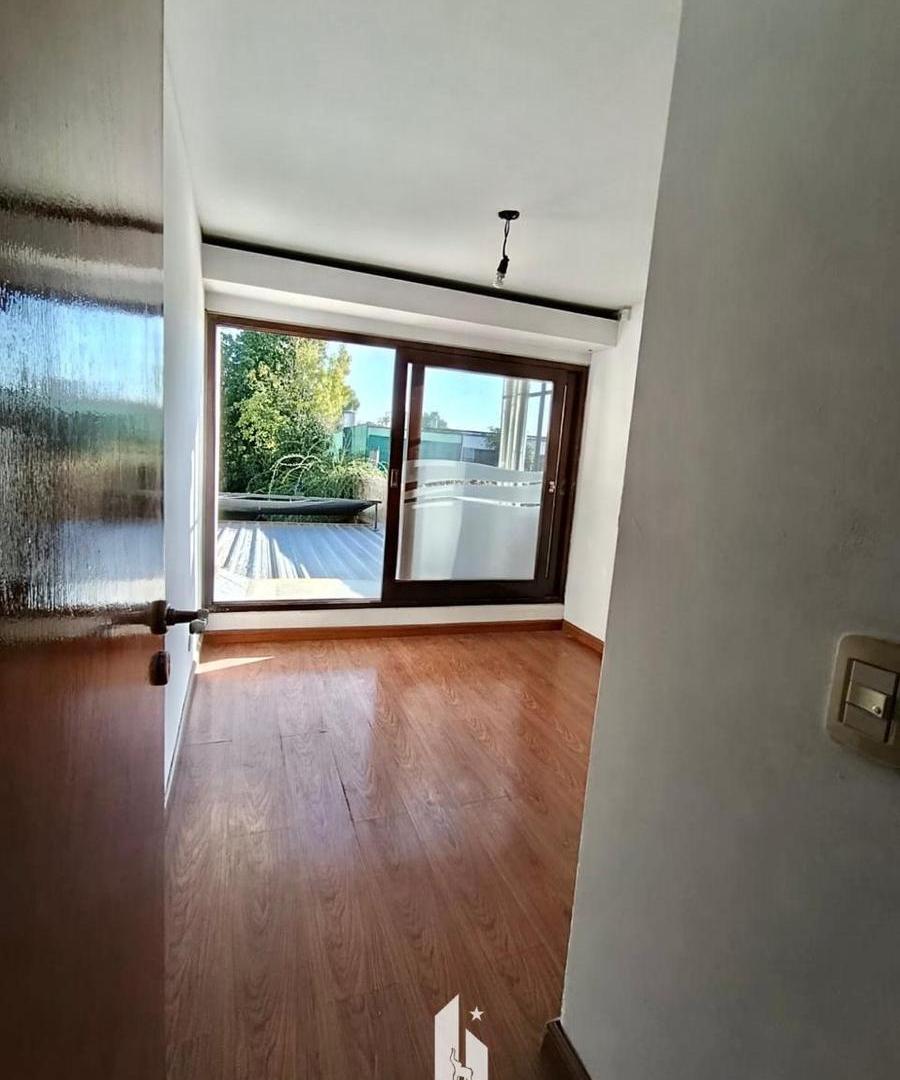 Foto de OPENHOUSE vende VIVIENDA LOCAL COMERCIAL DEPÓSITO OFICINAS en Guaymallén, imagen 4