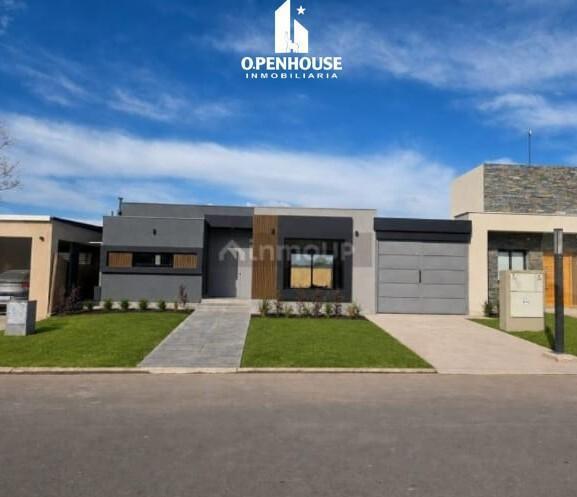 Foto de OPENHOUSE GROUP VENDE CASA EN BARRIO TANQAY, imagen 1