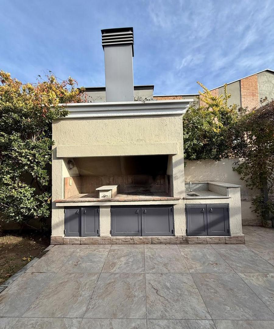 Foto de OPENHOUSE vende hermosa casa en prestigioso Barrio Dalvian, imagen 5