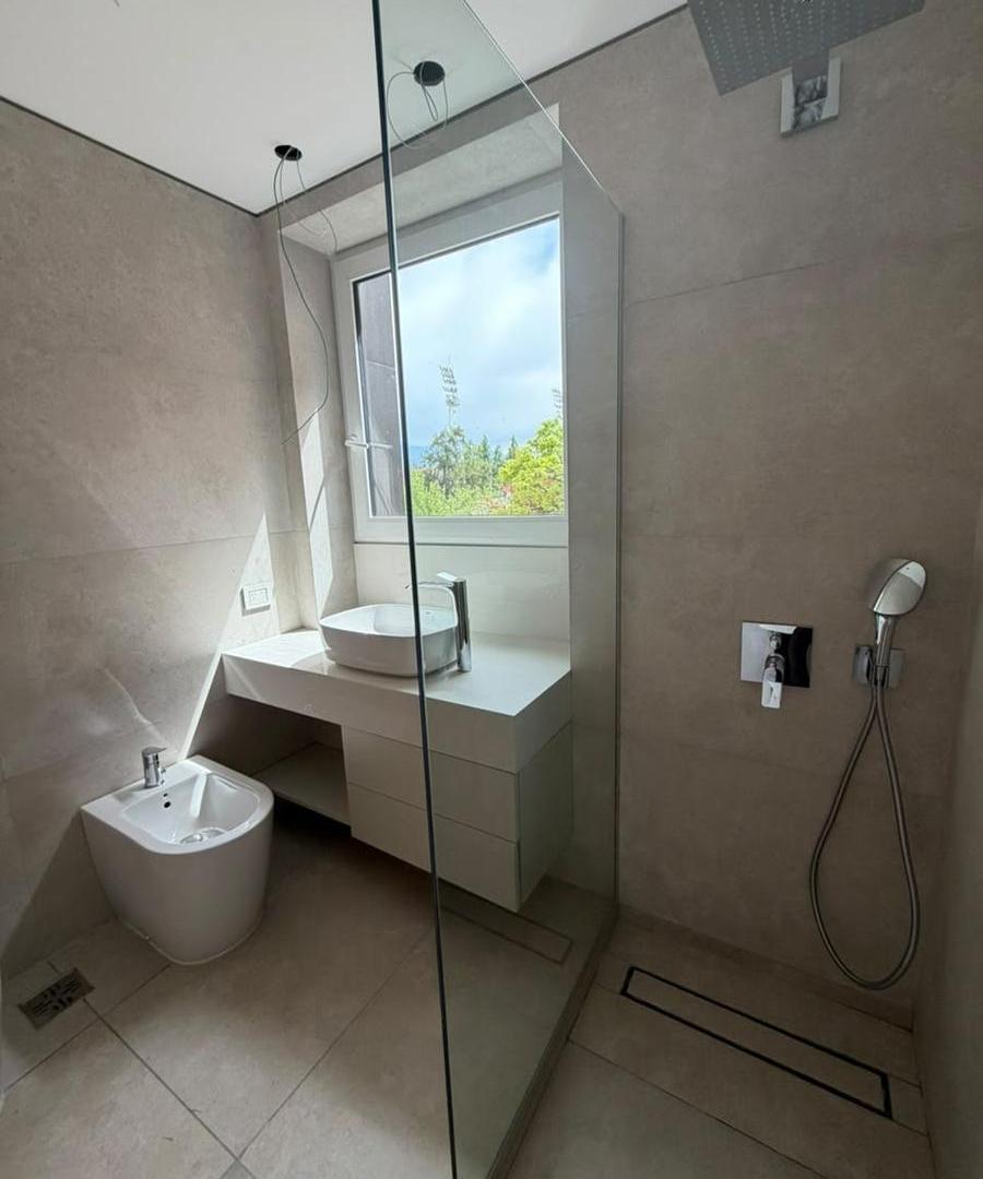Foto de OPENHOUSE alquila moderno departamento en Av. Boulogne Sur Mer, imagen 5