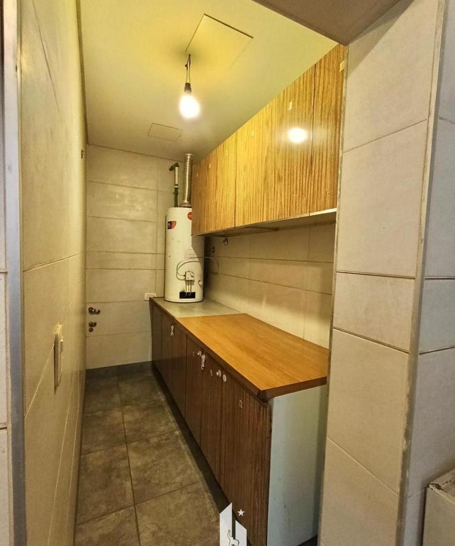 Foto de OPENHOUSE vende VIVIENDA LOCAL COMERCIAL DEPÓSITO OFICINAS en Guaymallén, imagen 4