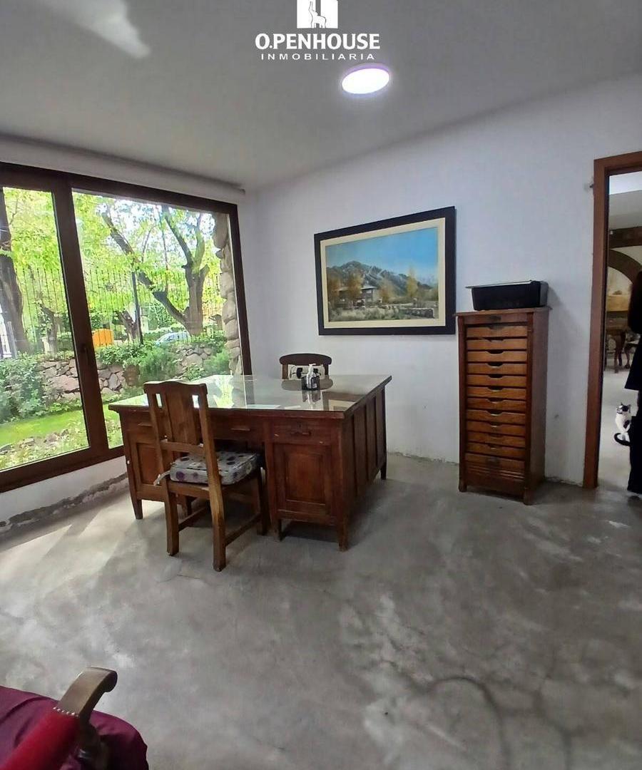 Foto de OPENHOUSE ALQUILA PRESTIGIOSA PROPIEDAD PARA OFICINAS EN PLENA EMILIO, imagen 3