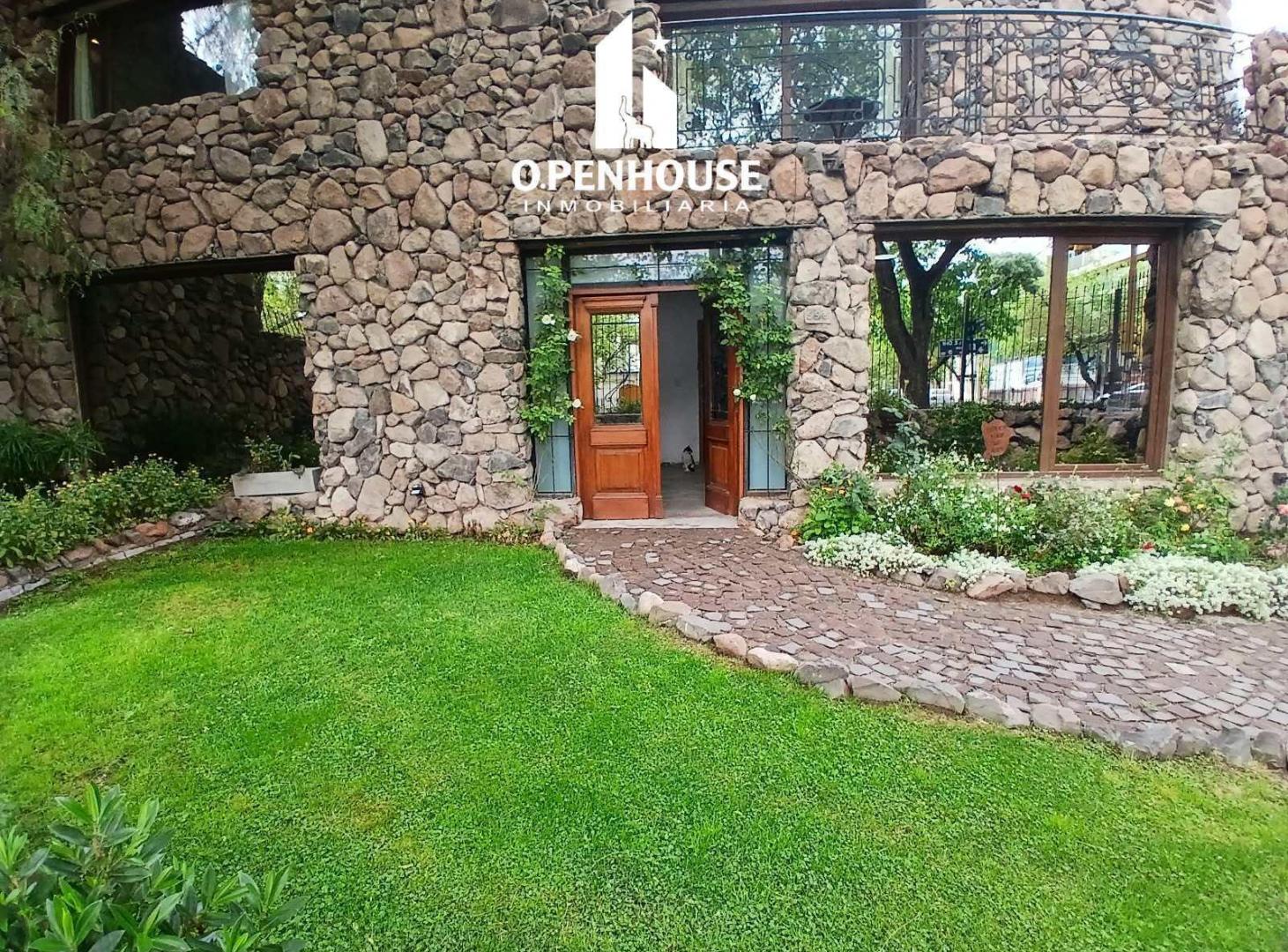 Foto de OPENHOUSE ALQUILA PRESTIGIOSA PROPIEDAD PARA OFICINAS EN PLENA EMILIO, imagen 2
