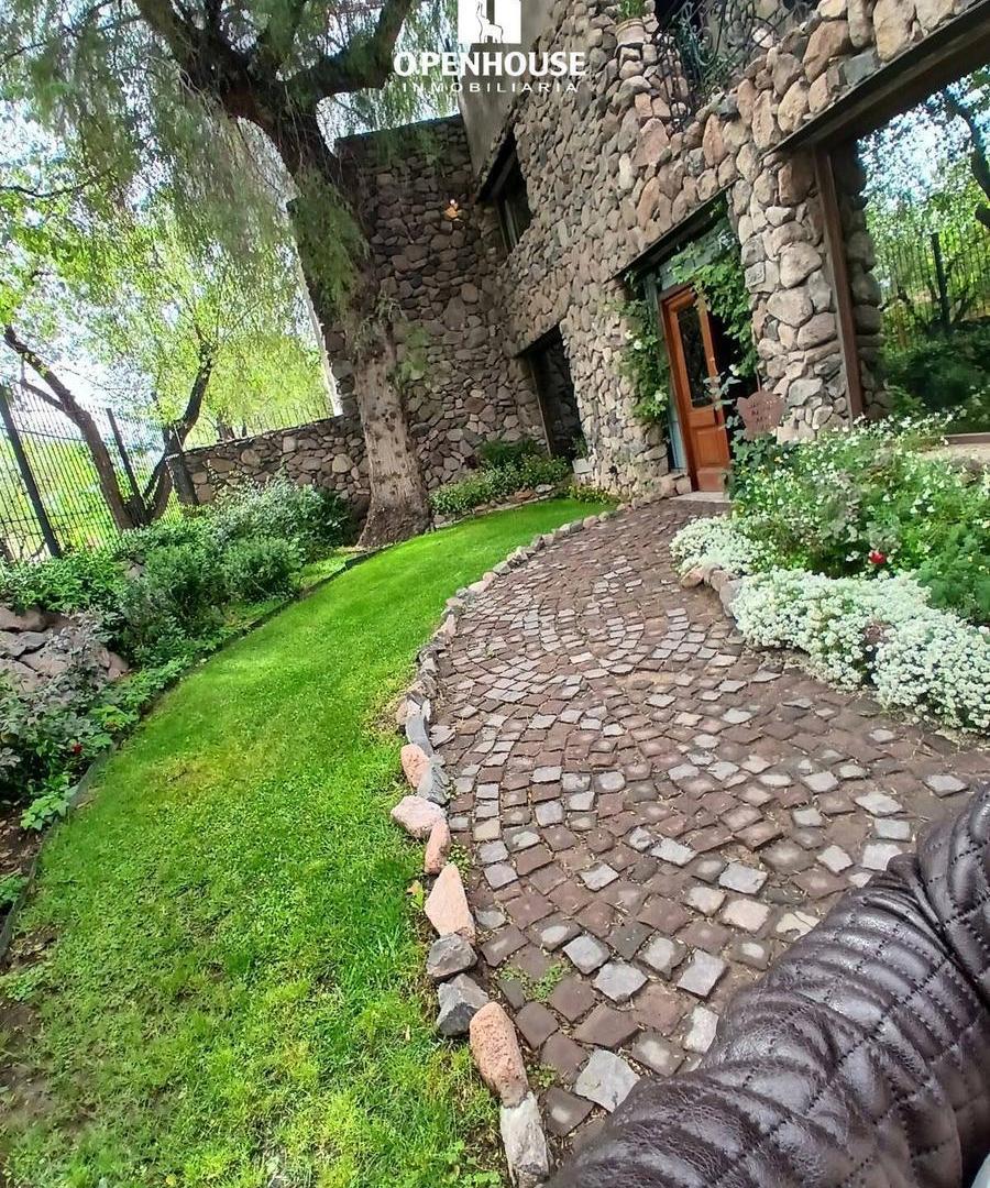 Foto de OPENHOUSE ALQUILA PRESTIGIOSA PROPIEDAD PARA OFICINAS EN PLENA EMILIO, imagen 4