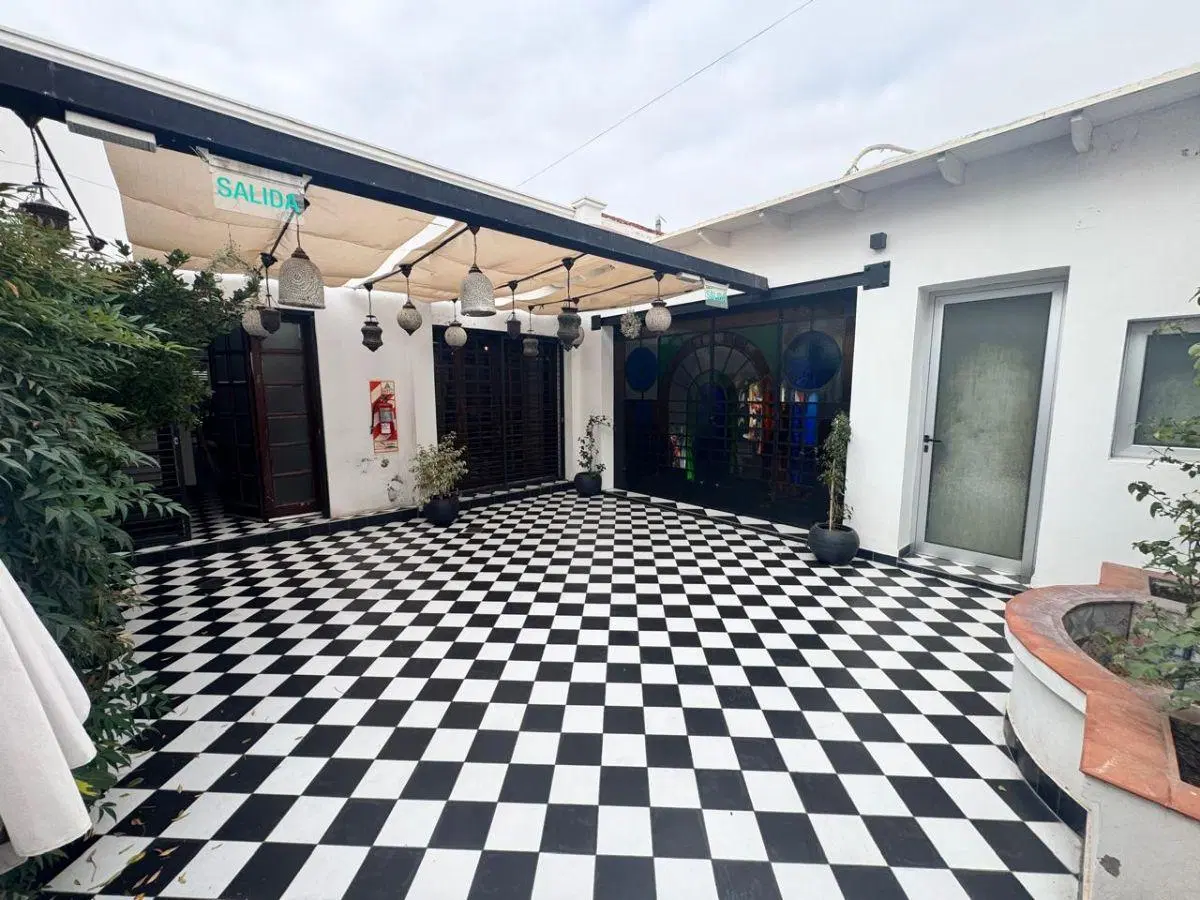 VENTA LOCAL BOMBAL 4