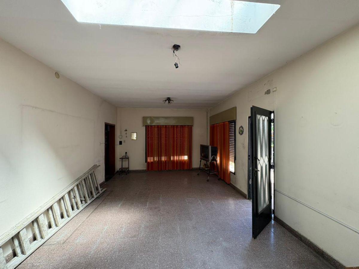 Foto de Casa 3 ambientes con fondo en Villa Libertad, imagen 5