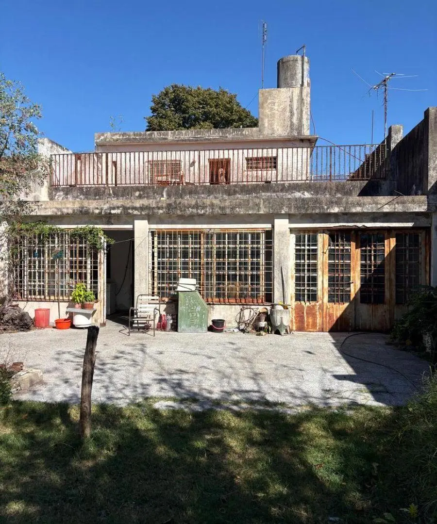 Gran Lote en Excelente Ubicacion de Villa Bosch 4
