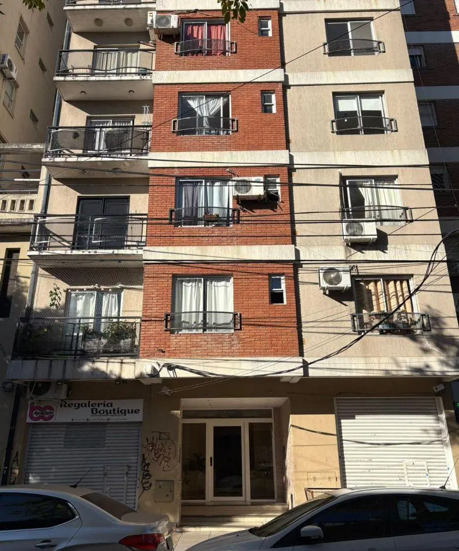 Departamento de 2 Ambientes de 45 m² en Caseros 3