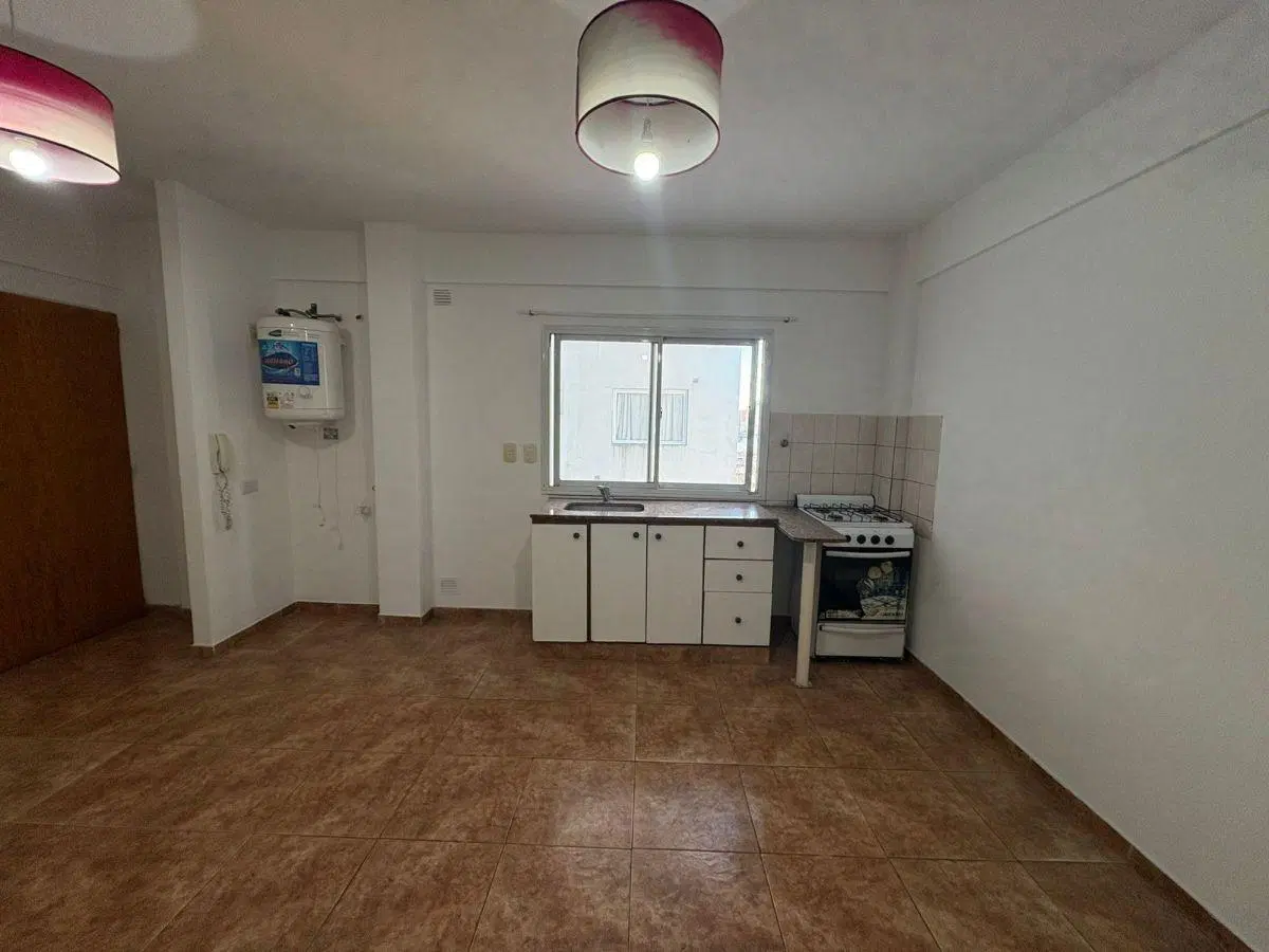 Departamento de 2 Ambientes de 45 m² en Caseros 5