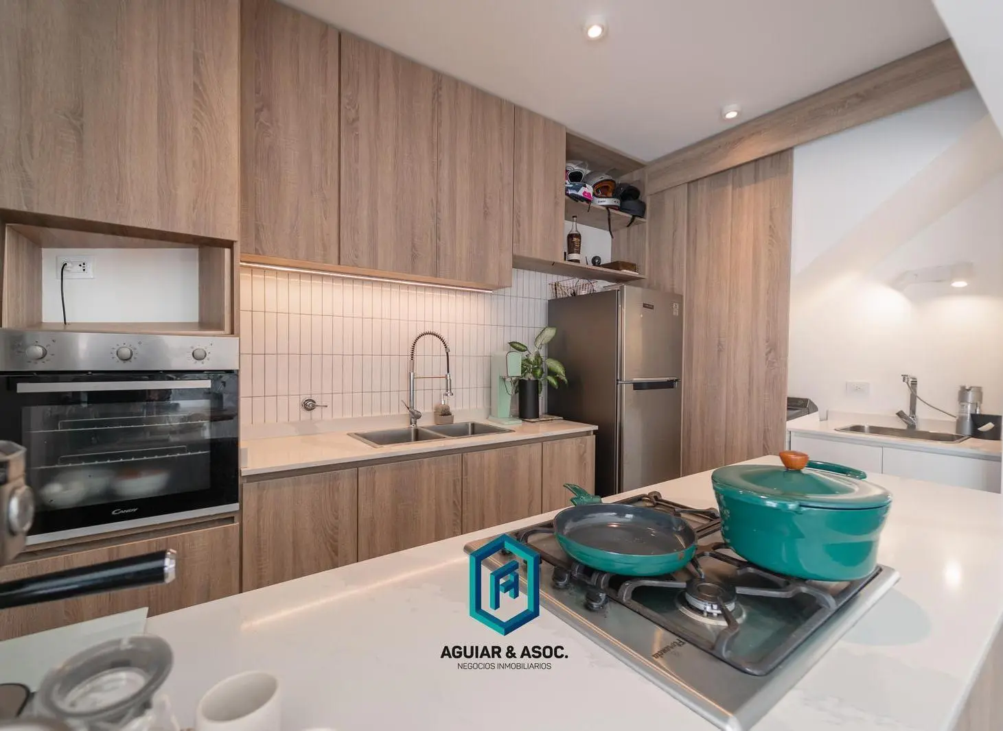 CASA TRIPLEX . MIRADORES DE MANANTIALES I. URBO 9 5