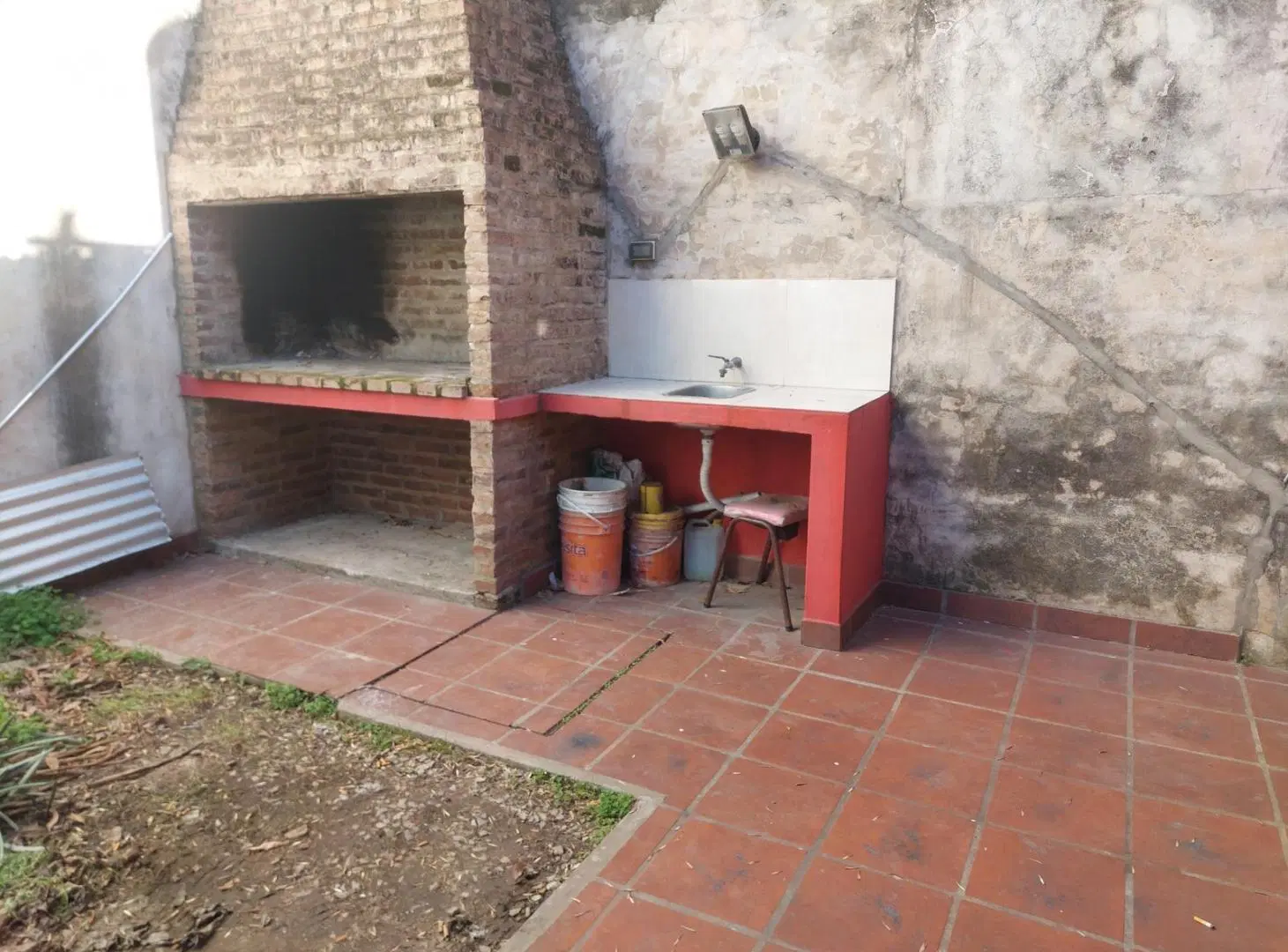 Departamento en sarmiento y mitre 5