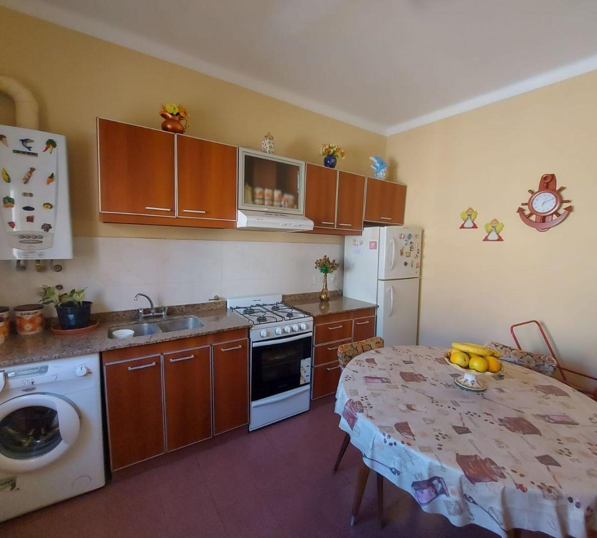 Departamento 2 Ambientes. | 17 Al 1800 3