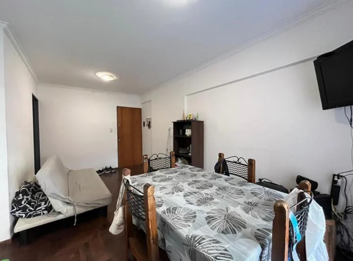Departamento con 2 balcones y vista al frente 4