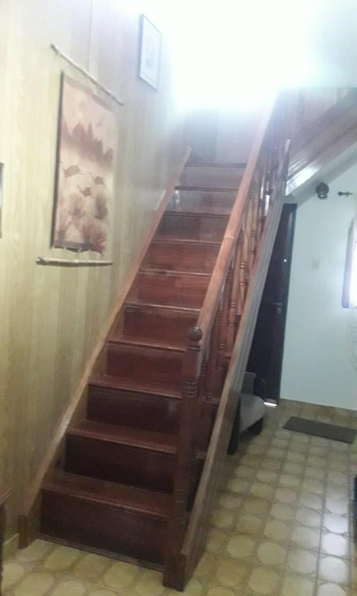 Casa en Lote Propio de 5 Amb con Jardin y Quincho 1