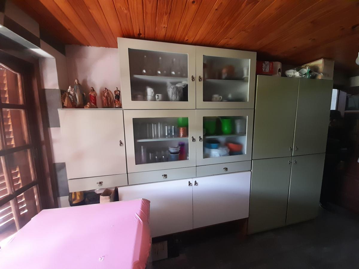 CASA QUINTA CON PILETA DE 5 AMBIENTES