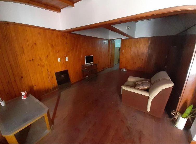 Casa Amplia Multifamiliar con Dos Propiedades Grandes 4