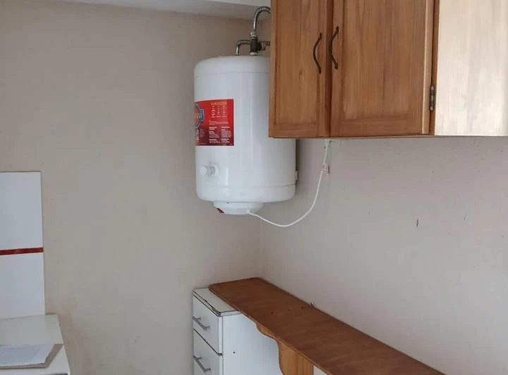 DEPARTAMENTO DE 2 AMBIENTES CON BALCON ZONA TRIBUNALES DE MORON 5
