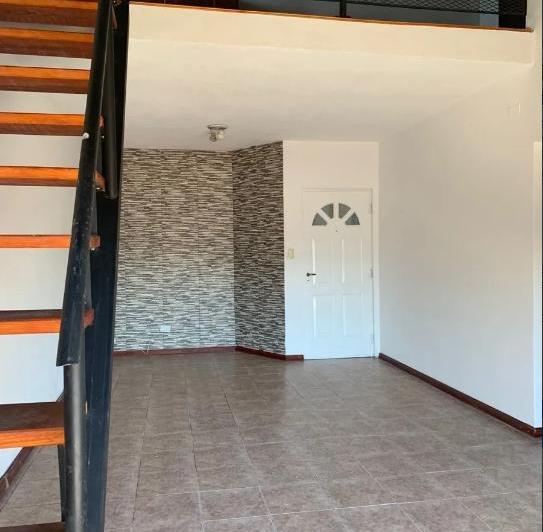 DEPARTAMENTO DE 4 AMBIENTES CON BALCÓN Y PATIO CON PARRILLA 2