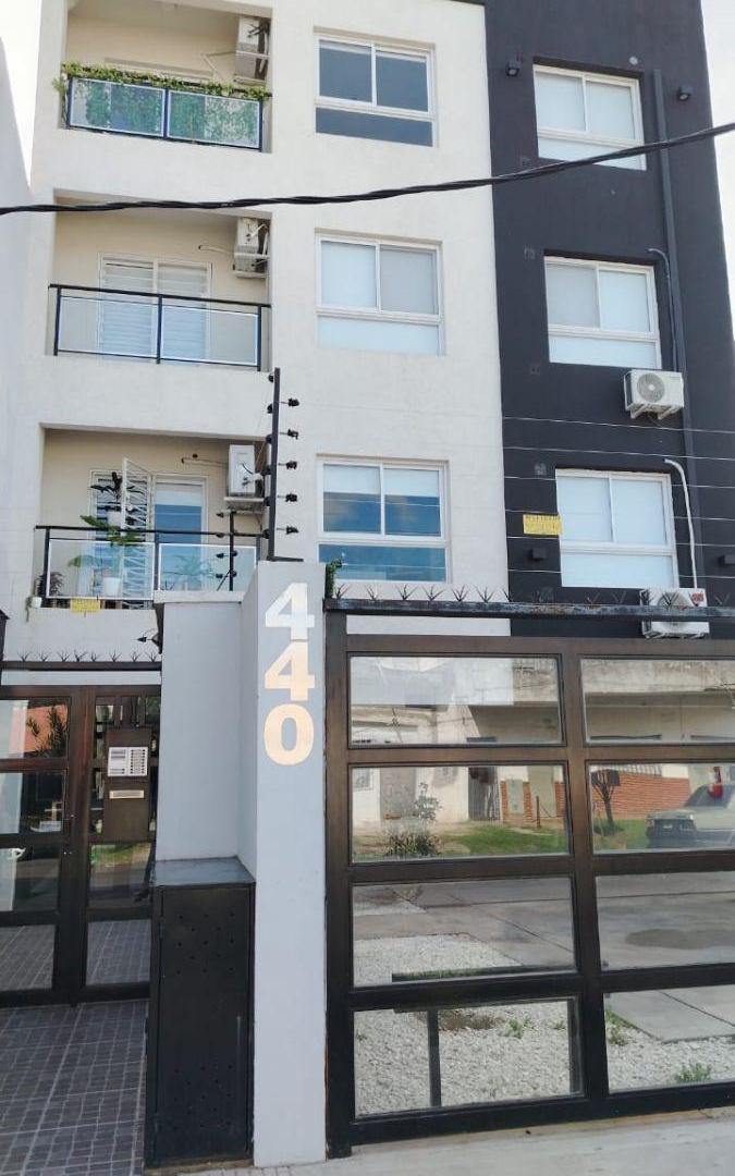 DEPARTAMENTO DE UN AMBIENTE CON TERRAZA PRIVADA A ESTRENAR