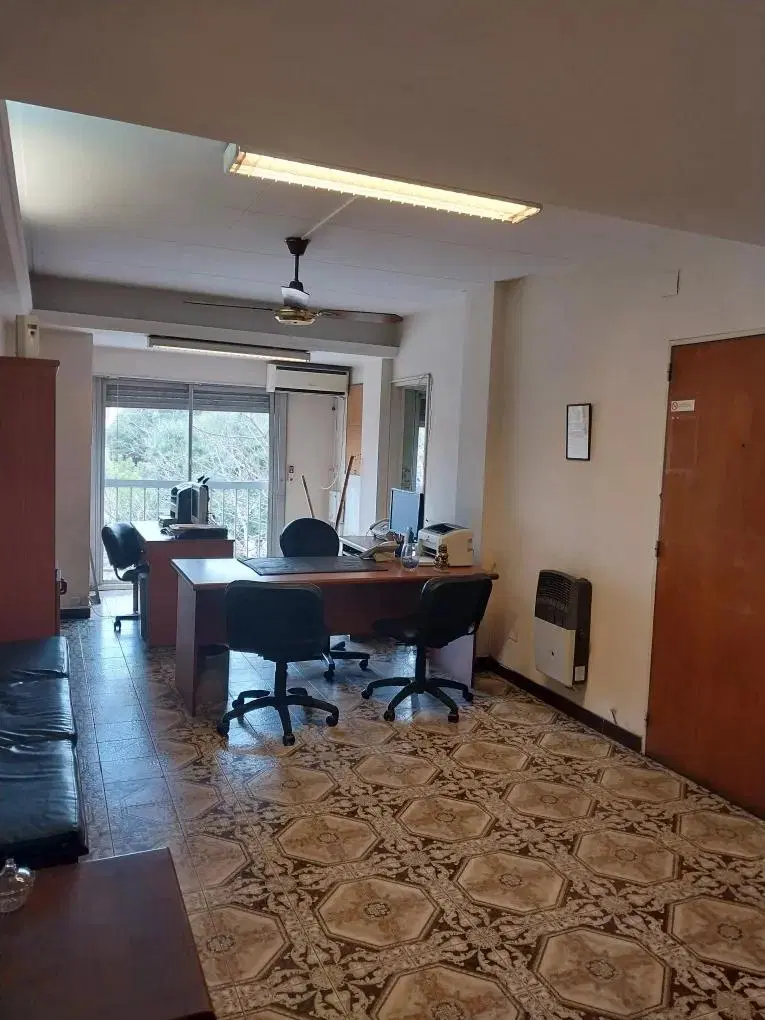 DEPARATMENTO DE 3 AMBIENTES AL FRENTE CON BALCÓN CENTRO MORÓN 1