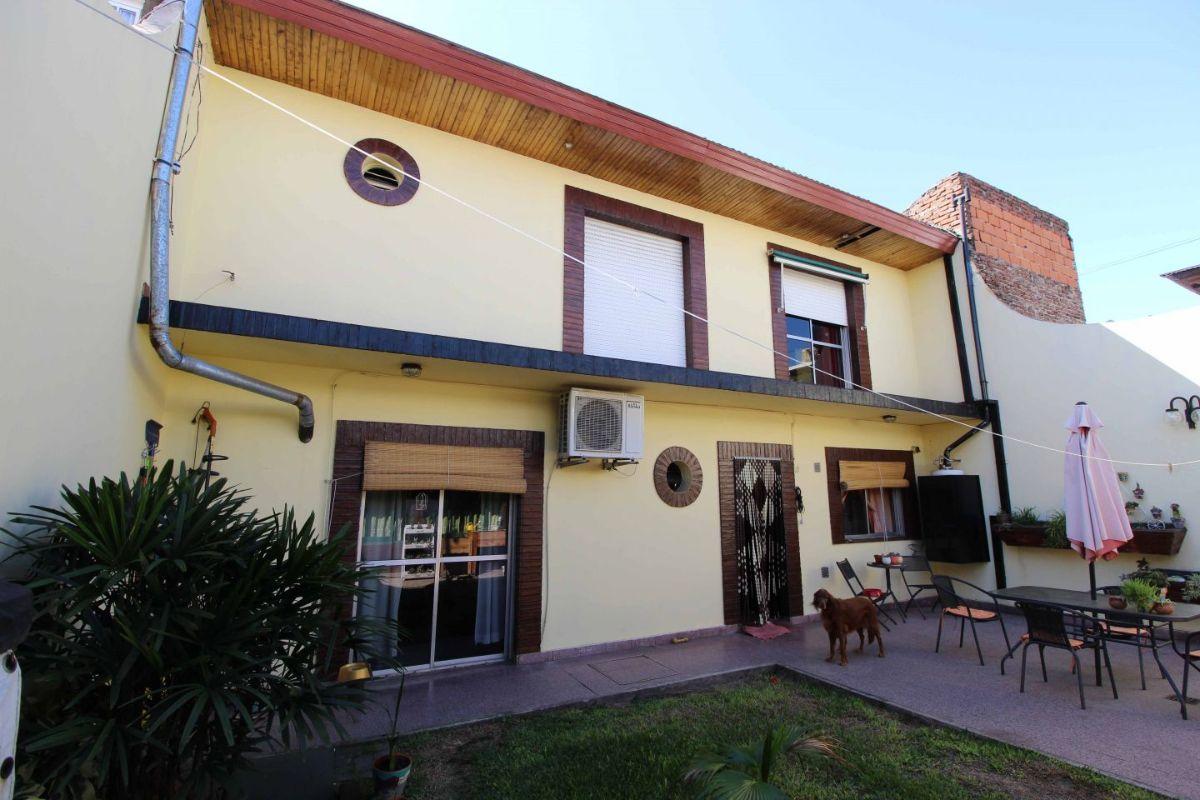 Foto de CASA EN TRES PLANTA EN LOTE PROPIO CON PLAYROOM, imagen 5